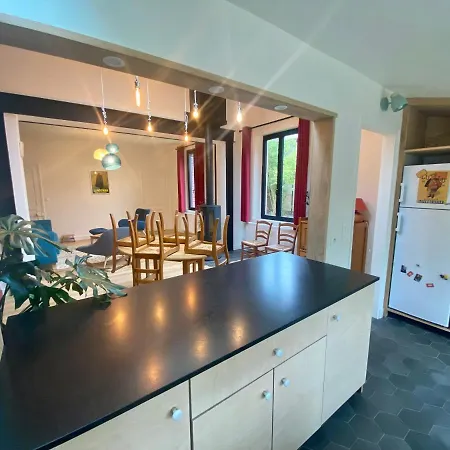 Lägenhet Agreable Maison De Sur Trois Etages