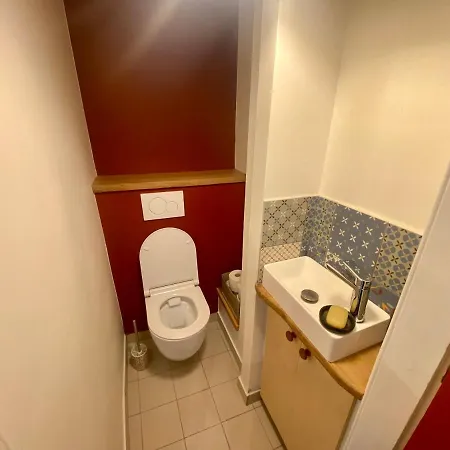 Lägenhet Agreable Maison De Sur Trois Etages Rouen